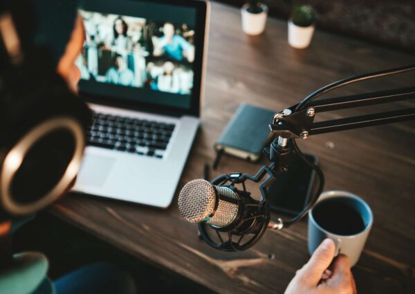 Mastering YouTube: Winning Tactics for Content Creators